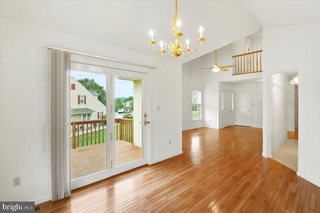 10 Stable Dr in Elverson, PA - Building Photo - Building Photo