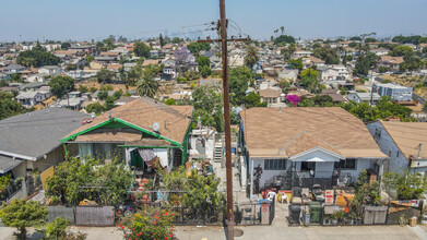 459 S Lorena St in Los Angeles, CA - Building Photo - Building Photo