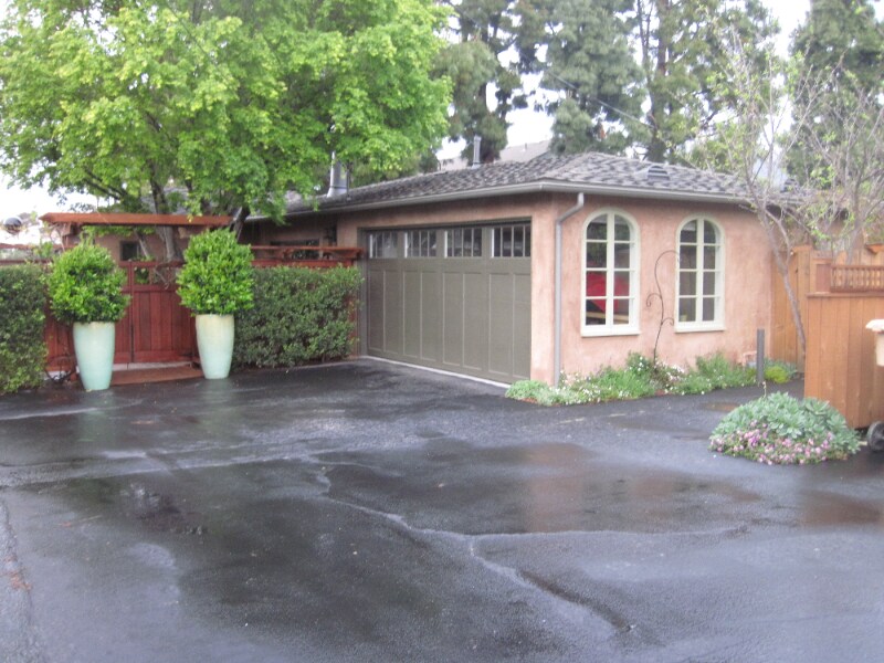 1129 Church Ln in Carpinteria, CA - Building Photo