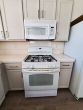 976 Tarragon Ln in San Luis Obispo, CA - Building Photo - Building Photo