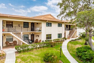 Seascape Condos in Tarpon Springs, FL - Foto de edificio - Building Photo