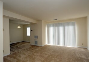 Rockburne Estates in Washington, DC - Building Photo