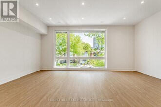 124 Kenwood Ave in Toronto, ON - Building Photo - Building Photo