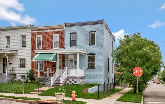 2201 N Pulaski St in Baltimore, MD - Building Photo - Building Photo