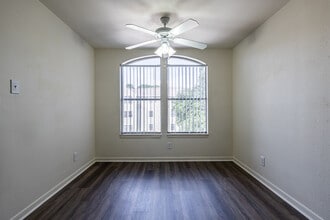 Ridgewood West in Huntsville, TX - Building Photo - Interior Photo