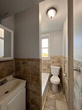 80 Lake St, Unit 8 in Jersey City, NJ - Foto de edificio - Building Photo