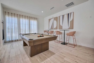 Avanti West in Edinburg, TX - Foto de edificio - Building Photo