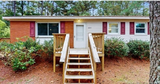 164 Happy Valley Rd in West End, NC - Building Photo - Building Photo