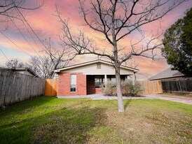 7312 Providence Ave in Austin, TX - Building Photo