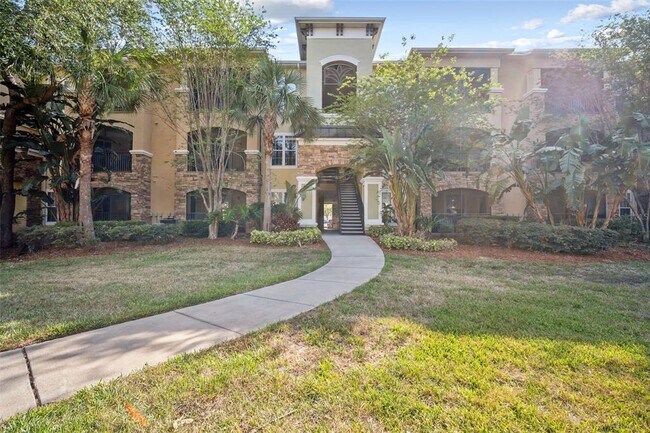 10019 Courtney Palms Blvd in Tampa, FL - Building Photo - Building Photo