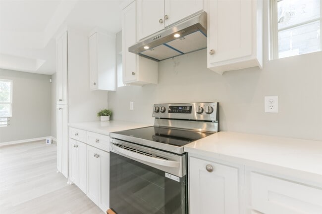 property at 5302 Tarawa Rd