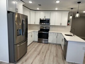 2408 N Mascher St in Philadelphia, PA - Building Photo