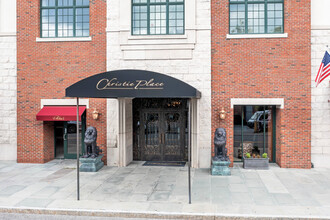 1-100 Christie Pl in Scarsdale, NY - Building Photo - Building Photo