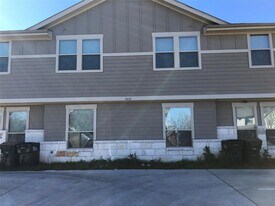 2212 Creekside Ln in Georgetown, TX - Building Photo