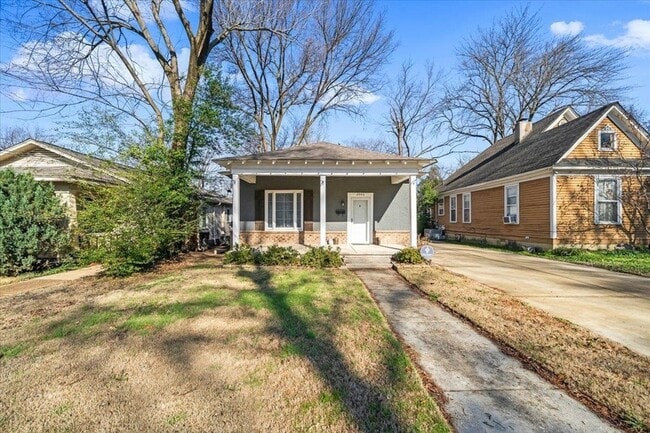 2046 Courtland Pl in Memphis, TN - Building Photo - Building Photo