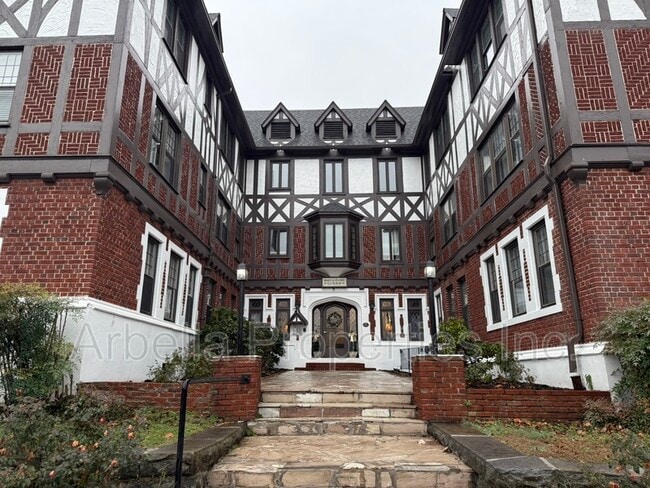 property at 701 W Locust St