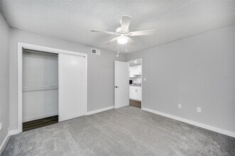 2301 E Sligh Ave in Tampa, FL - Building Photo - Building Photo