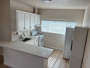 1732 Hoover Ave in National City, CA - Building Photo - Building Photo