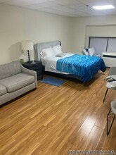 62 Boylston St, Unit M18 in Boston, MA - Foto de edificio - Building Photo