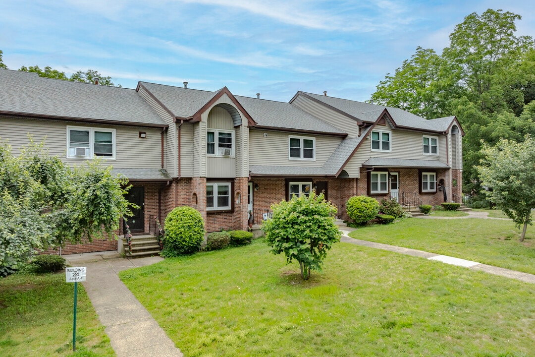 Arbor Park I in Meriden, CT - Building Photo