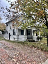 203 E York St in Akron, OH - Building Photo - Building Photo