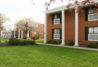 Arlen Terrace in Cleveland, OH - Building Photo - Building Photo