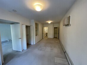 115 Wolfs Ln-Unit -1 in Pelham, NY - Building Photo - Building Photo