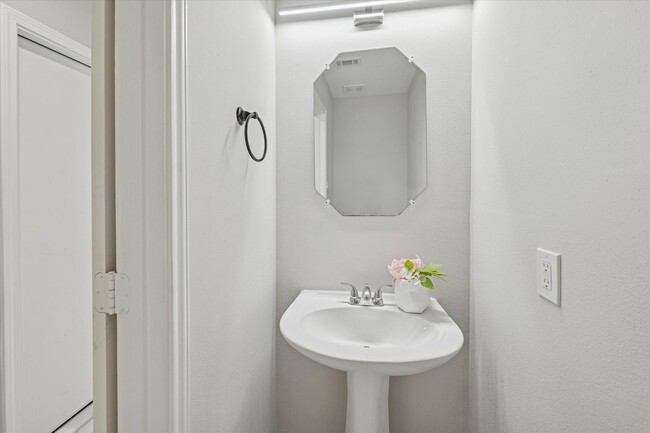 property at 11306 Avon Pl