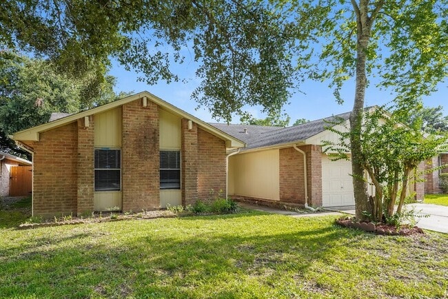 property at 1711 Meadow Green Dr