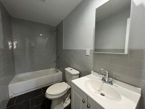 8 Rutgers Ave, Unit BSMT in Jersey City, NJ - Foto de edificio - Building Photo