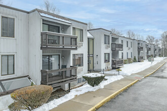 Mill Pond Village in Hamden, CT - Building Photo - Building Photo