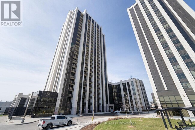 9075-9075 Jane St in Vaughan, ON - Building Photo - Building Photo