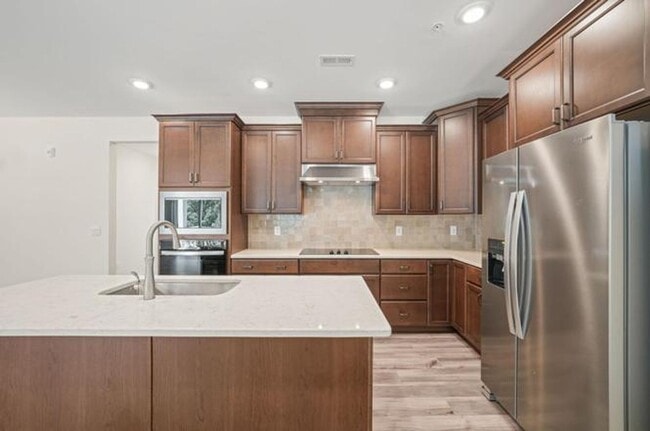 11549 Helmond Way in Raleigh, NC - Foto de edificio - Building Photo