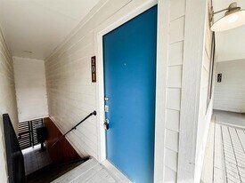 4526 Munger Ave in Dallas, TX - Building Photo