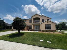 2831 Paige Dr in Kissimmee, FL - Building Photo