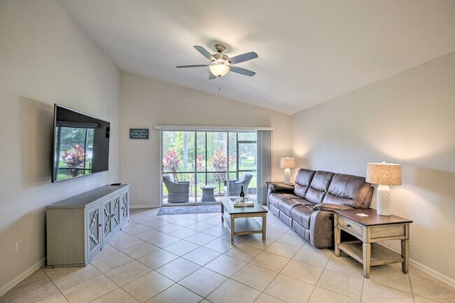 10280 Crepe Jasmine Ln in Ft. Myers, FL - Building Photo - Building Photo