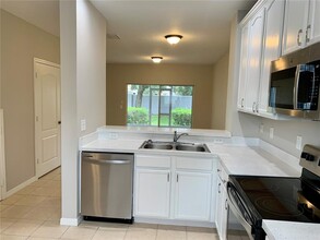 9346 Flowering Cottonwood Rd in Orlando, FL - Building Photo - Building Photo