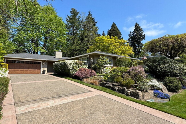 property at 10632 NE 47th Pl
