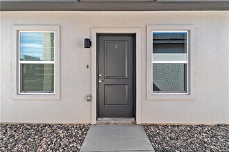 16 Jessica Ln in Weslaco, TX - Foto de edificio - Building Photo