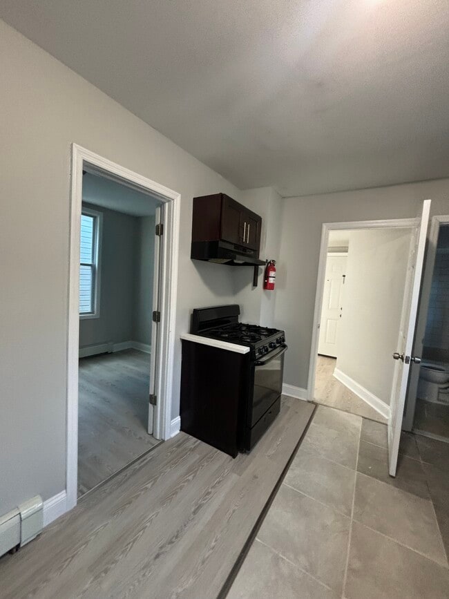 591 S 19th St, Unit 2 in Newark, NJ - Building Photo - Building Photo