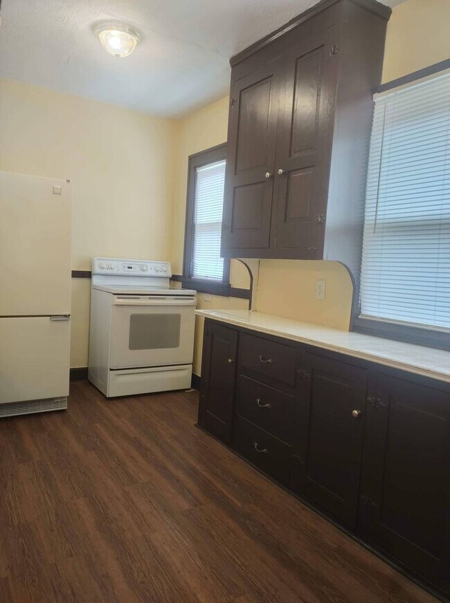 1620 Carney Ave in Rockford, IL - Building Photo - Building Photo