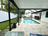 5684 Strawberry Lakes Cir in Greenacres, FL - Foto de edificio - Building Photo