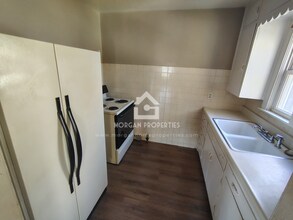 1108 W 6th St, Unit 2 in Anderson, IN - Building Photo - Building Photo