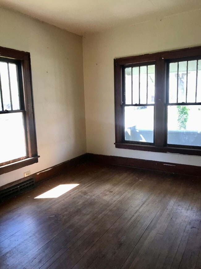 property at 807 W College St