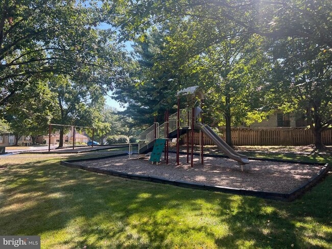 8008 Broken Reed Ct in Frederick, MD - Building Photo - Building Photo