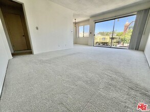 1128 10th St in Santa Monica, CA - Building Photo - Building Photo