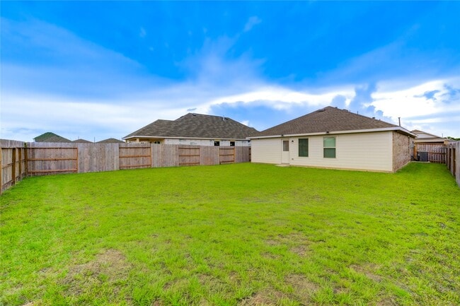 property at 3110 Spanish Oak Ln