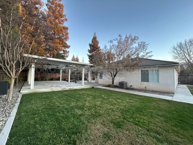 2315 Fairmont Ave in Clovis, CA - Building Photo - Building Photo