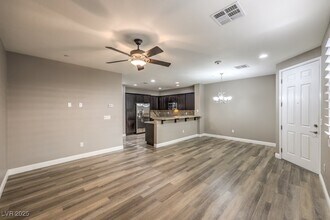 11326 Belmont Lake Dr in Las Vegas, NV - Building Photo - Building Photo
