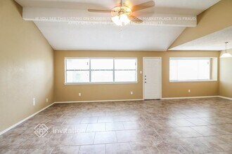2650 Fairmont Dr in Grand Prairie, TX - Building Photo - Building Photo